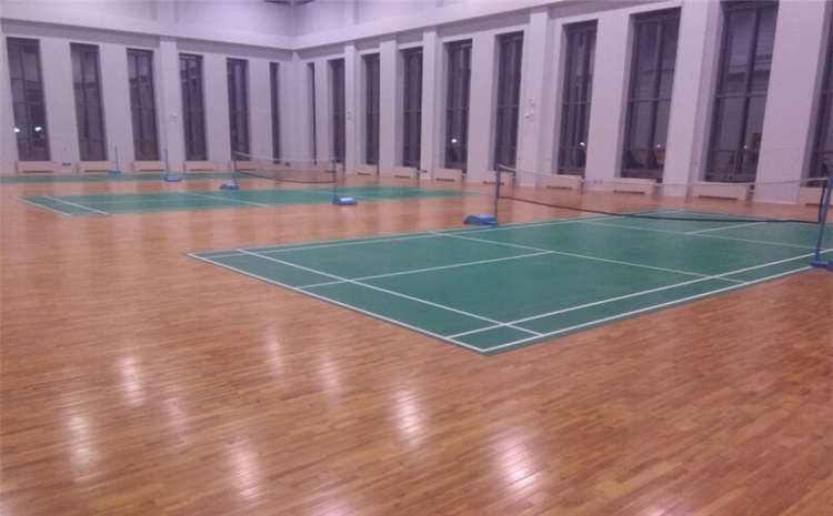 指接板羽毛球館木地板造價是的多少？