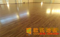 風(fēng)雨操場(chǎng)實(shí)木運(yùn)動(dòng)地板**品牌