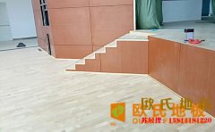 楓木舞臺(tái)木地板什么品牌好