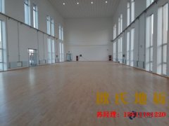 云南籃球場地板怎么安裝